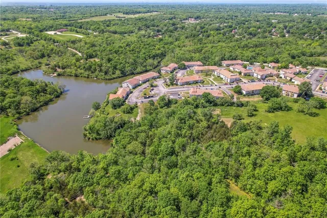 $950,000 | View High Dr Drive, Kansas City, MO 64134