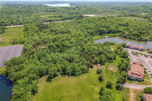 $950,000 | View High Dr Drive, Kansas City, MO 64134