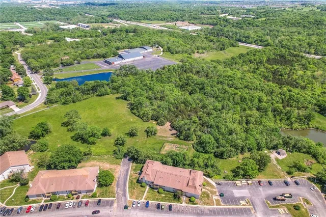 $950,000 | View High Dr Drive, Kansas City, MO 64134