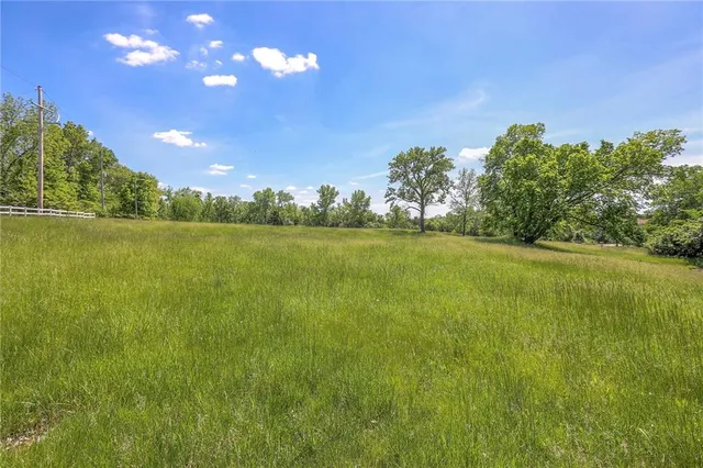 $950,000 | View High Dr Drive, Kansas City, MO 64134
