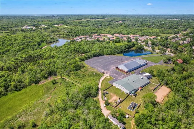 $950,000 | View High Dr Drive, Kansas City, MO 64134