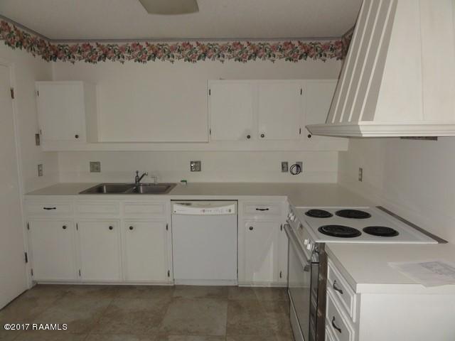217 Eraste Landry Road Lafayette, LA 70506 - Photo 7 of 15 KITCHEN