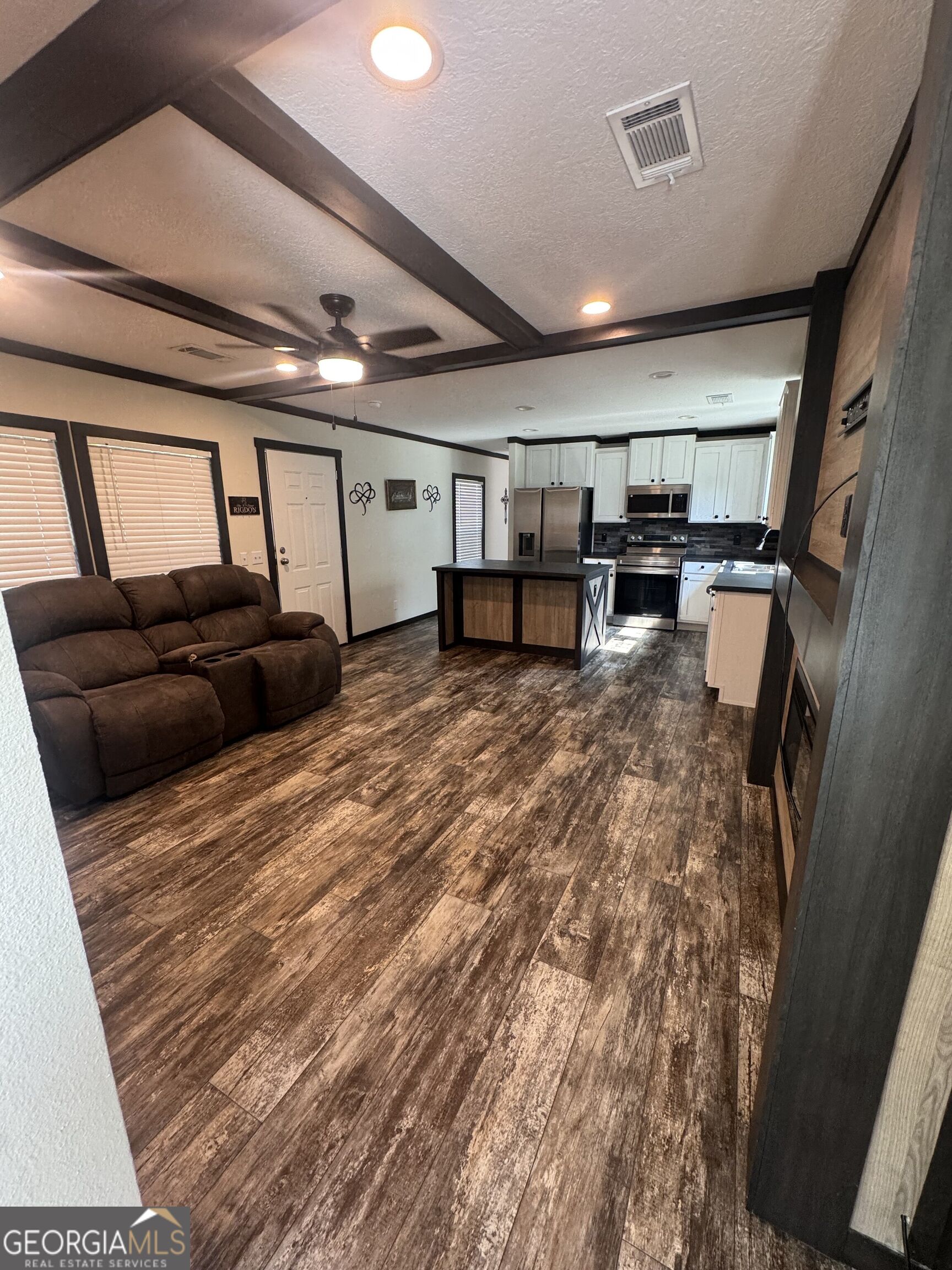 1164 Pine Valley Road Waycross, GA 31503 - Photo 9 of 23 Gallery Image 9