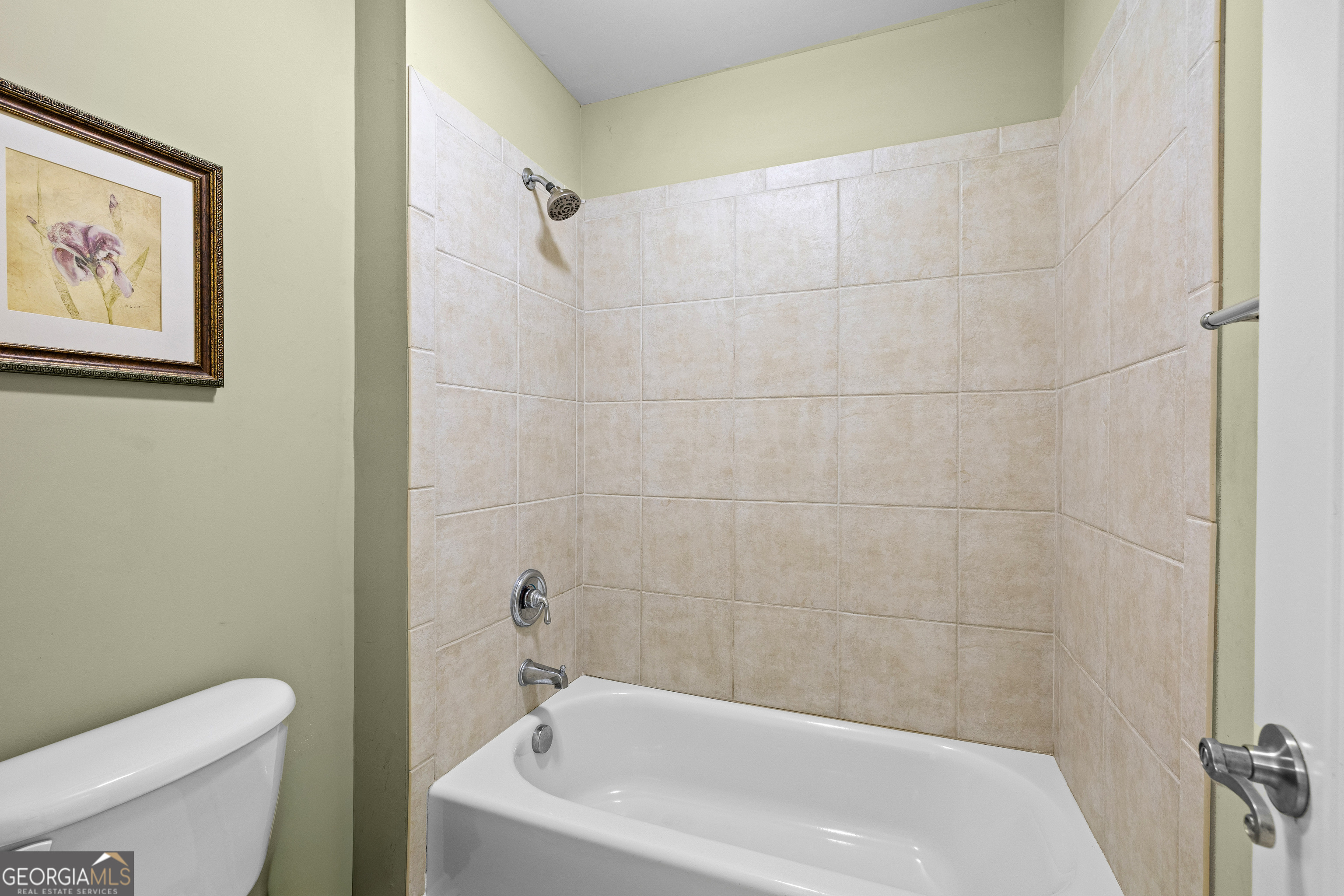 120 Shankhill Ridge Tyrone, GA 30290 - Photo 45 of 54 a white bath tub sitting next to a white toilet