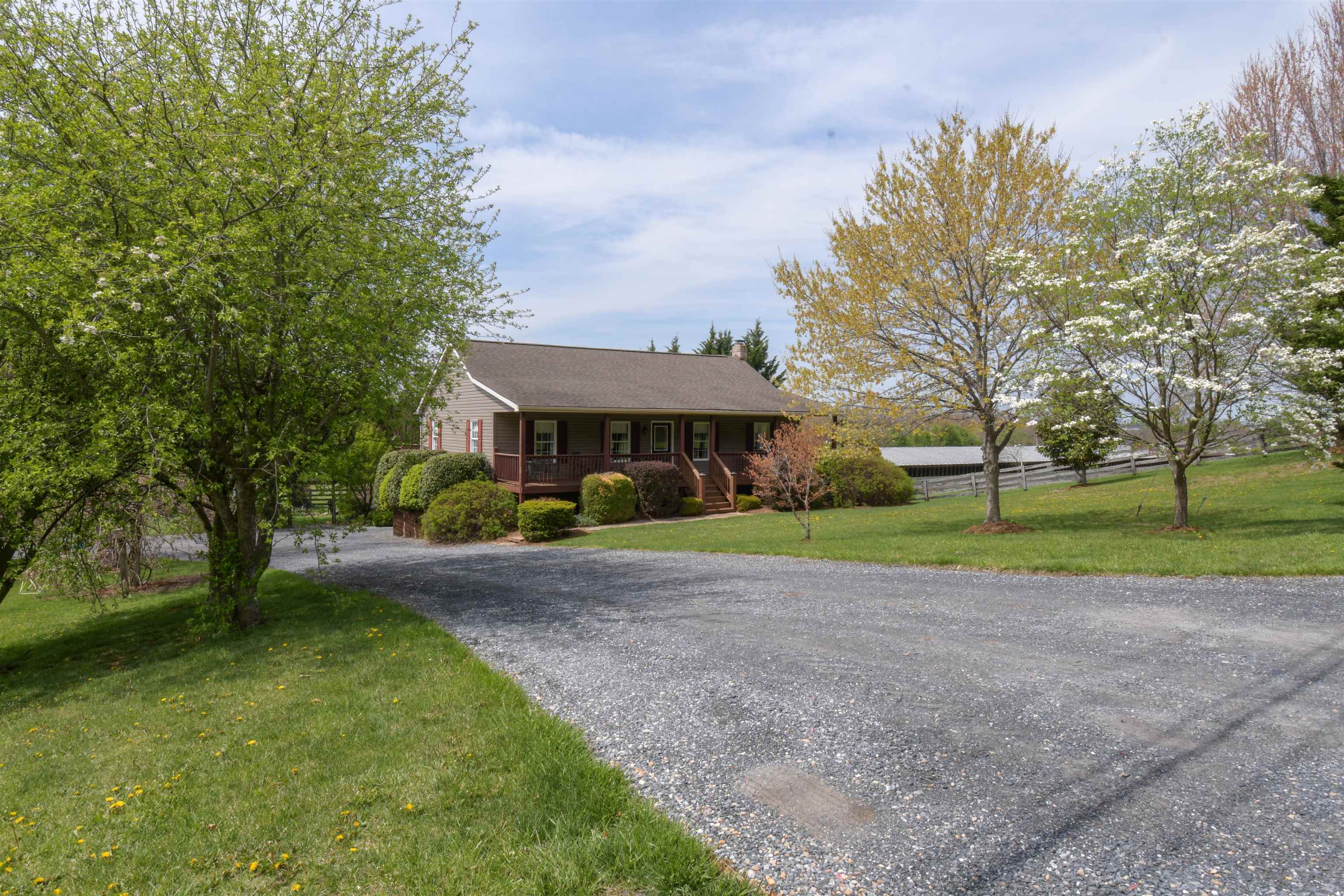 1041 Patton Farm Road Stuarts Draft, VA 24477 - Photo 27 of 48 Gallery Image 27