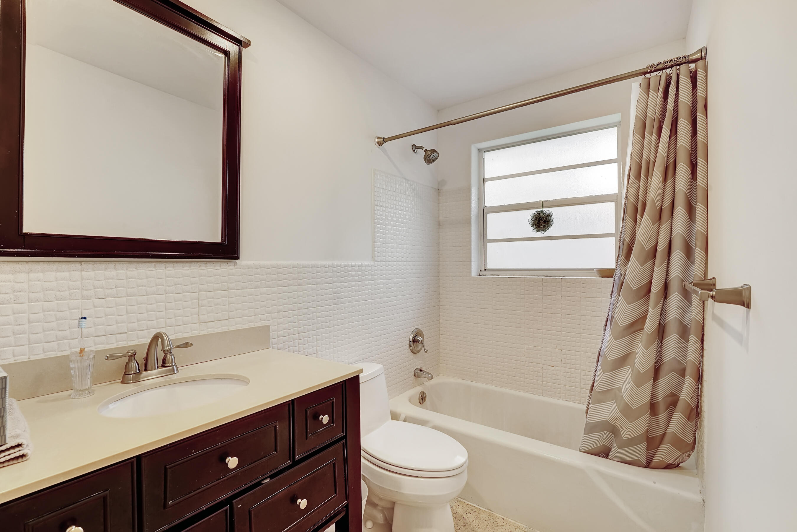 2850 Southwest 5th Street Boynton Beach, FL 33435 - Photo 20 of 31 DSC02786