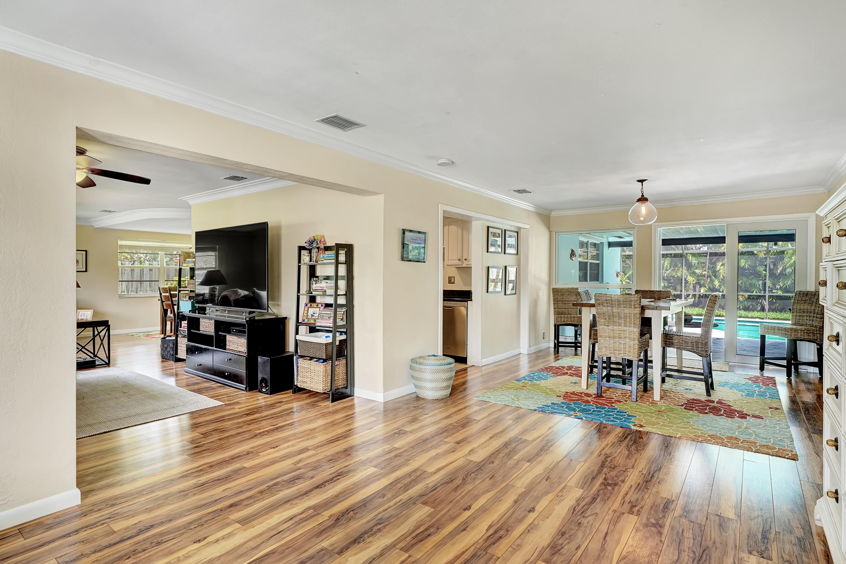 2850 Southwest 5th Street Boynton Beach, FL 33435 - Photo 9 of 31 DSC02676