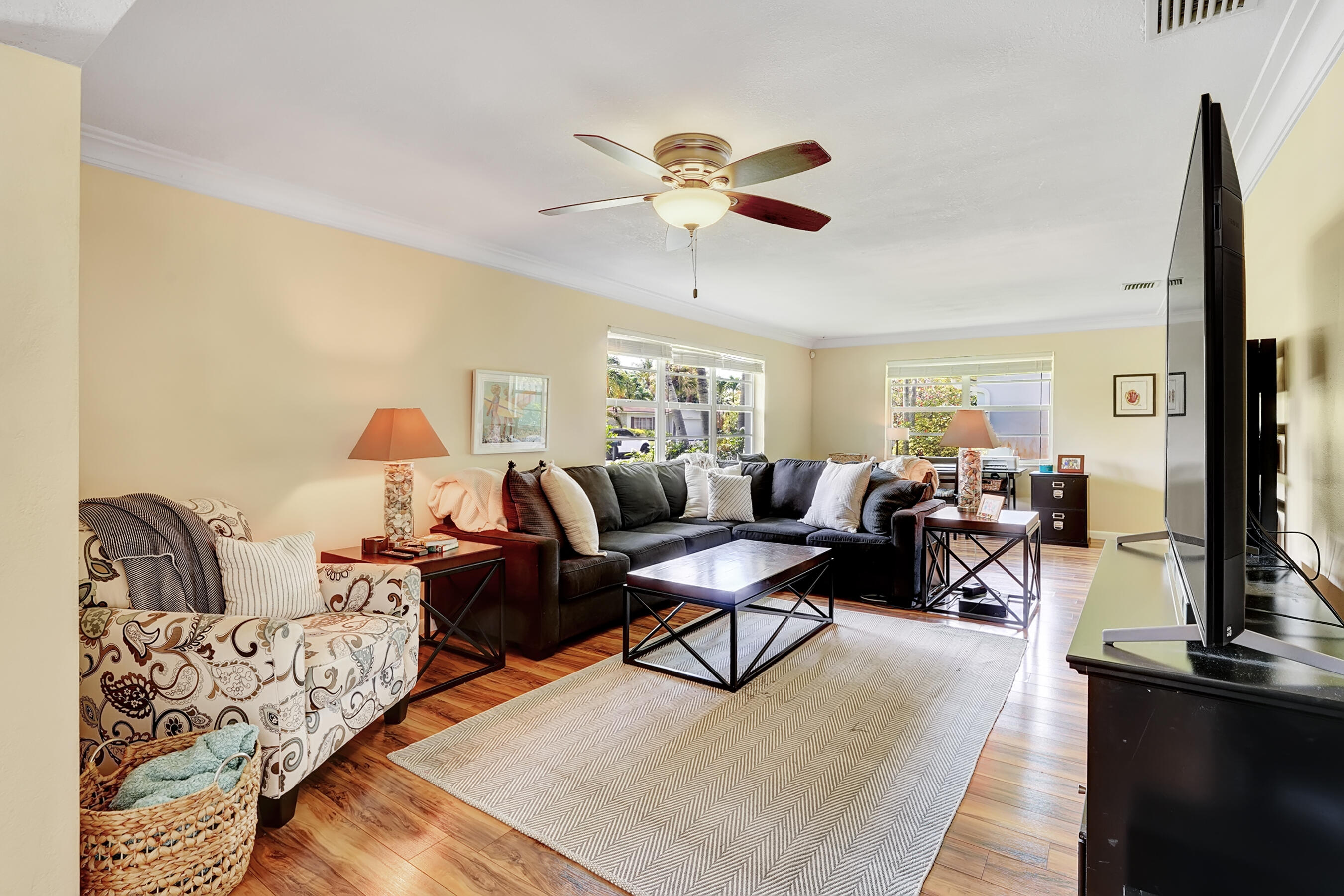 2850 Southwest 5th Street Boynton Beach, FL 33435 - Photo 10 of 31 DSC02686