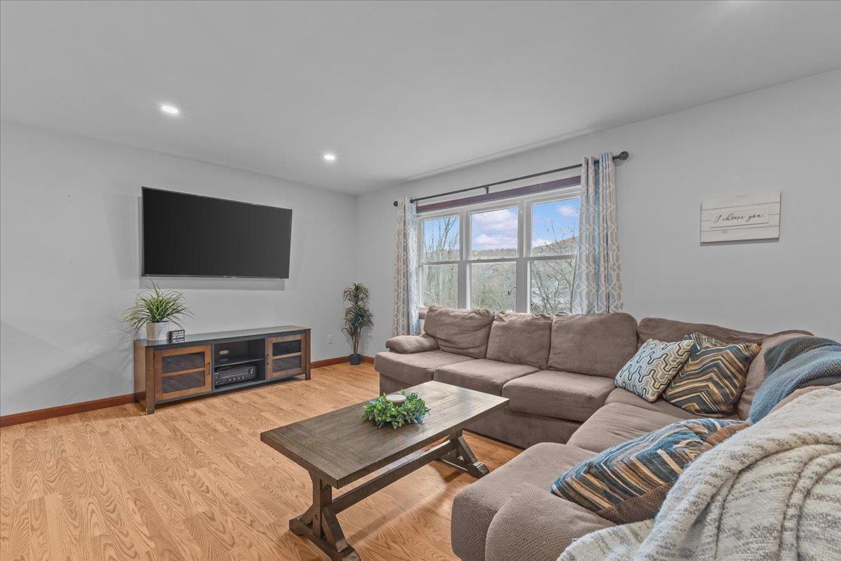 10 Cross Road Milton, VT 05468 - Photo 11 of 43