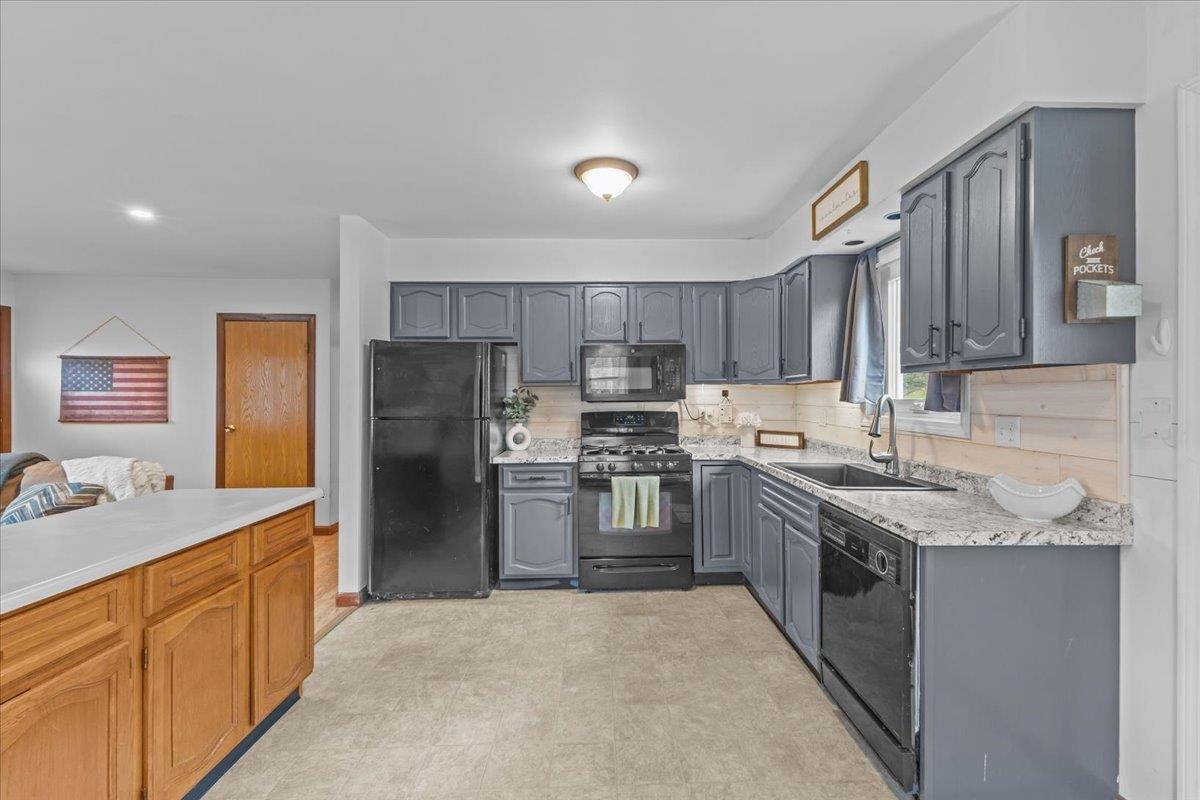 10 Cross Road Milton, VT 05468 - Photo 16 of 43