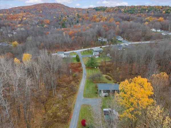 $395,900 | 10 Cross Road, Milton, VT 05468