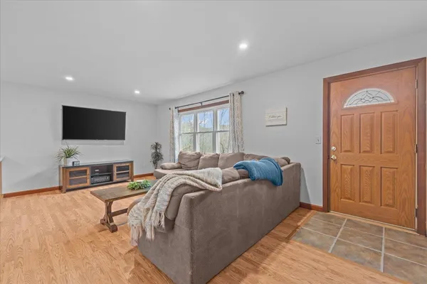 $395,900 | 10 Cross Road, Milton, VT 05468