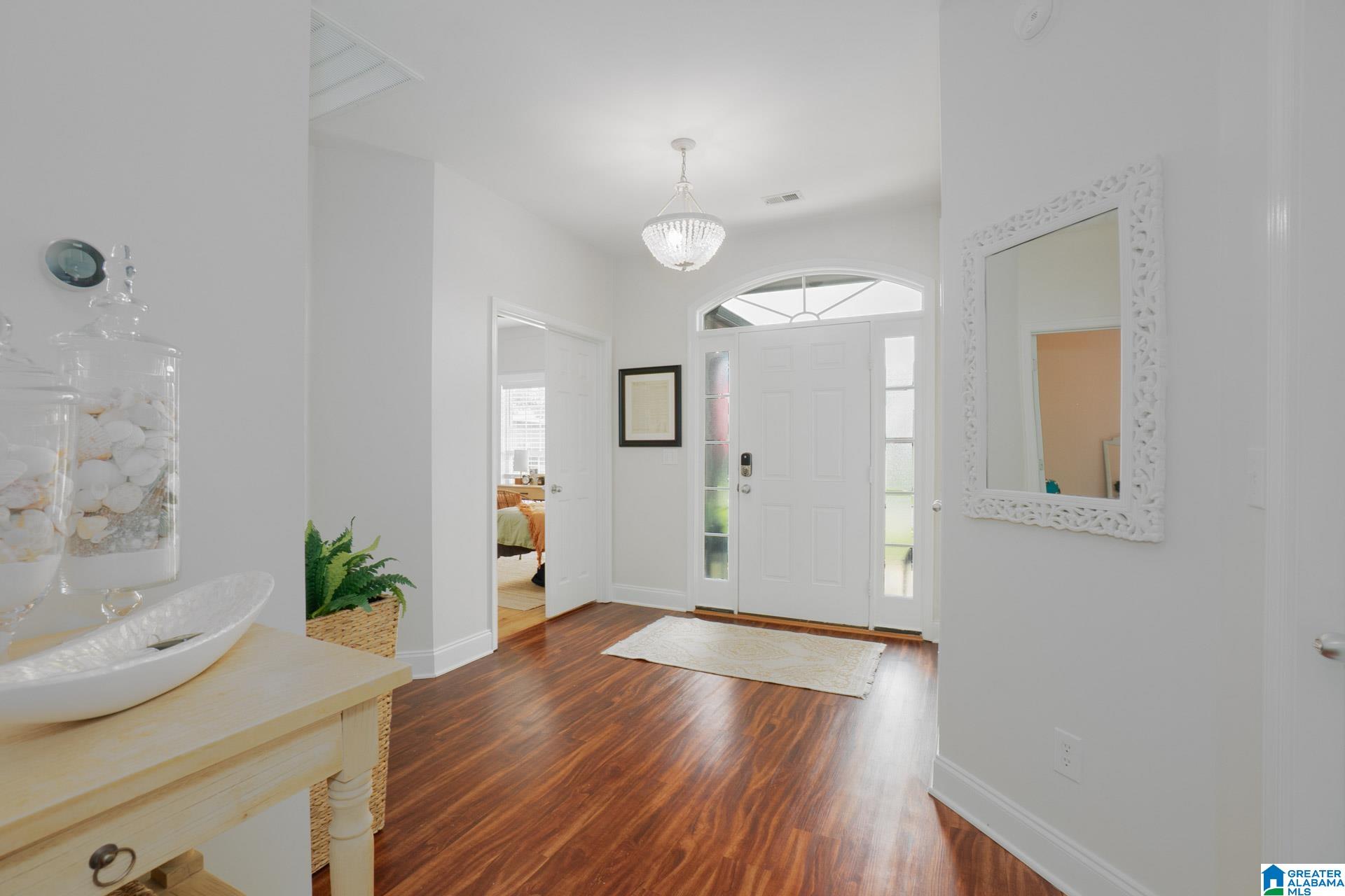 2014 Madison Circle Chelsea, AL 35043 - Photo 7 of 34