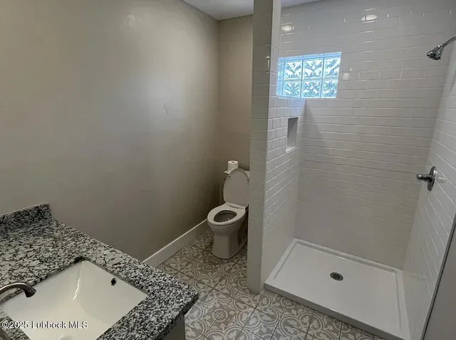 $1,300 | 2109 27th Street, Lubbock, TX 79411