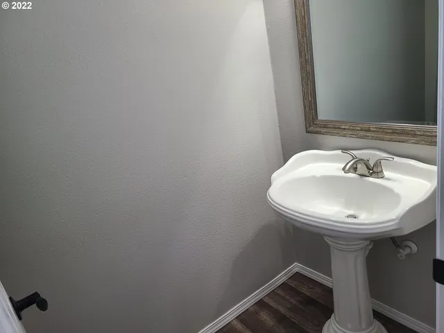 $409,999 | 667 Southeast 5th Avenue, Hillsboro, OR 97123