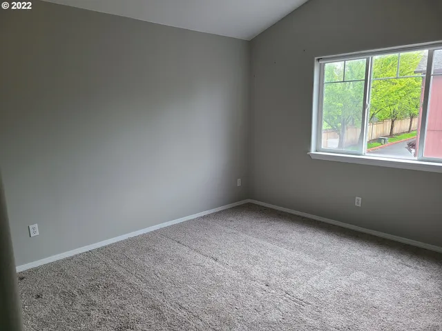 $409,999 | 667 Southeast 5th Avenue, Hillsboro, OR 97123