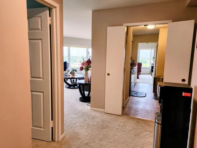 $224,000 | 5000 Town Centre, Unit 1404, Southfield, MI 48075