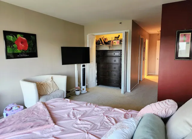 $224,000 | 5000 Town Centre, Unit 1404, Southfield, MI 48075