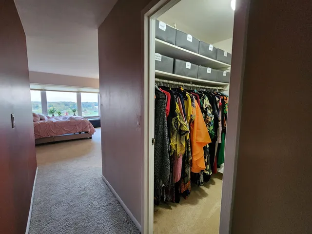 $224,000 | 5000 Town Centre, Unit 1404, Southfield, MI 48075