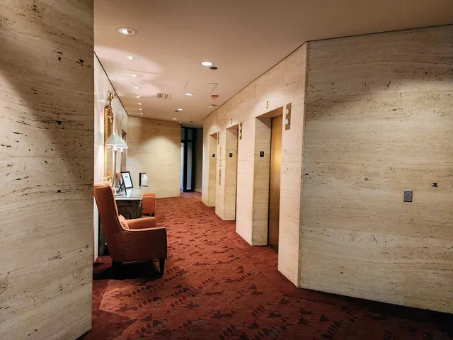 $224,000 | 5000 Town Centre, Unit 1404, Southfield, MI 48075