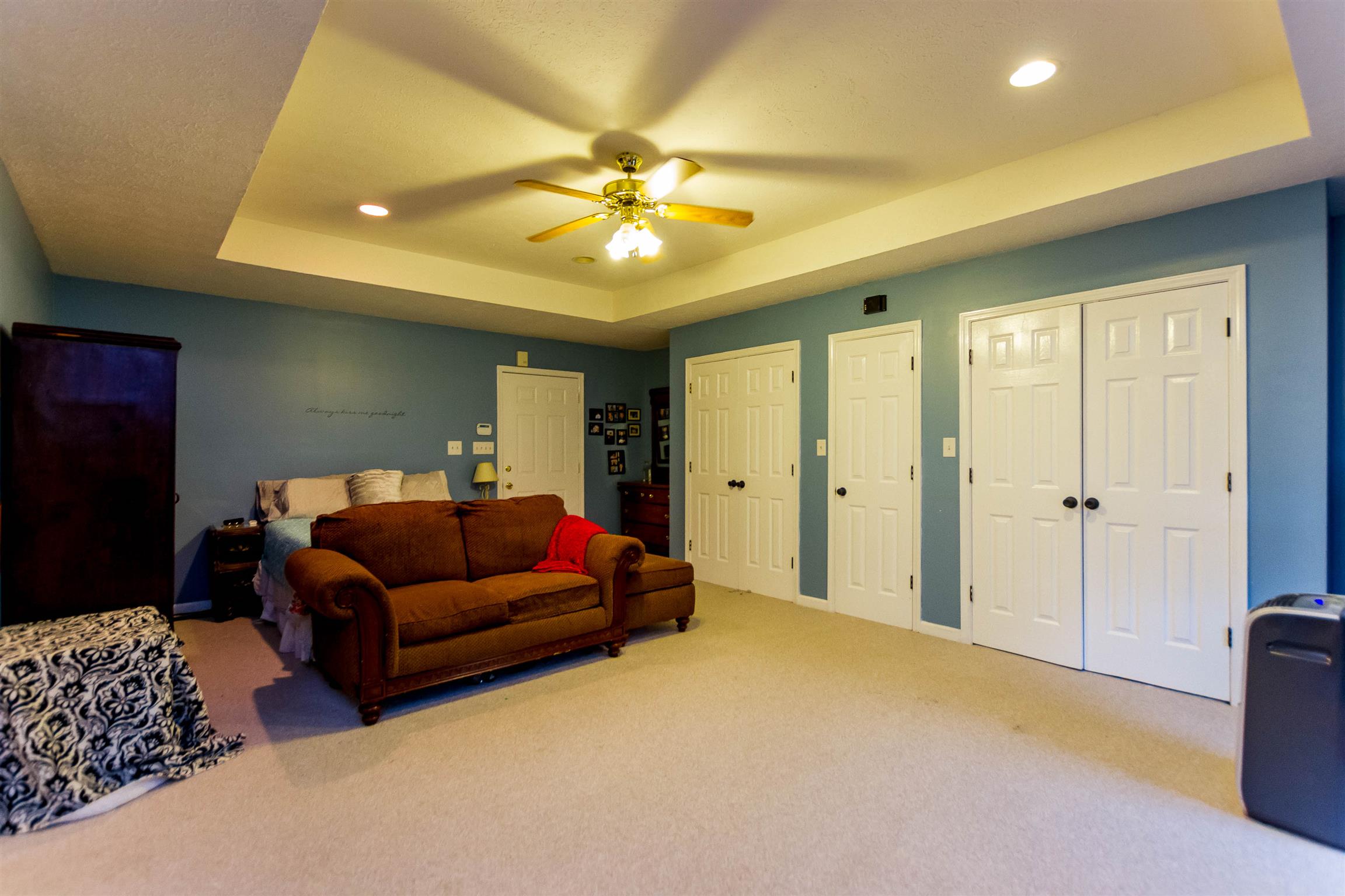 1941 Bradbury Road Adams, TN 37010 - Photo 14 of 30 a living room with furniture and a ceiling fan