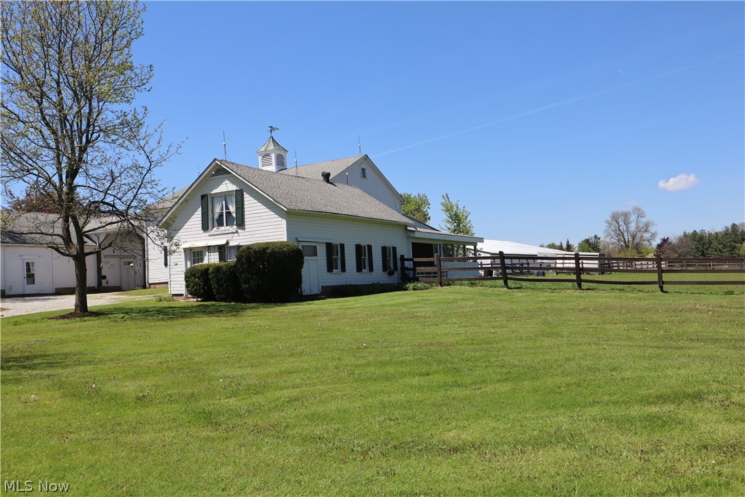 10286 Wilson Mills Road Chardon, OH 44024 - Photo 14 of 41 Work shop off Century Barn