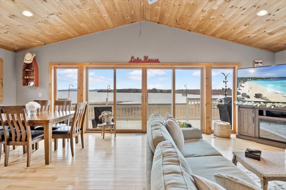 68 White Cap Road Colchester, VT 05446 - Photo 5 of 28