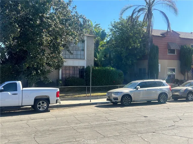 $1,200,000 | 1980 Chestnut Avenue, Long Beach, CA 90806