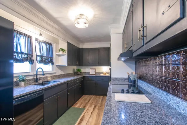 $349,900 | 334 Sinking Springs Road, Bristol, TN 37620