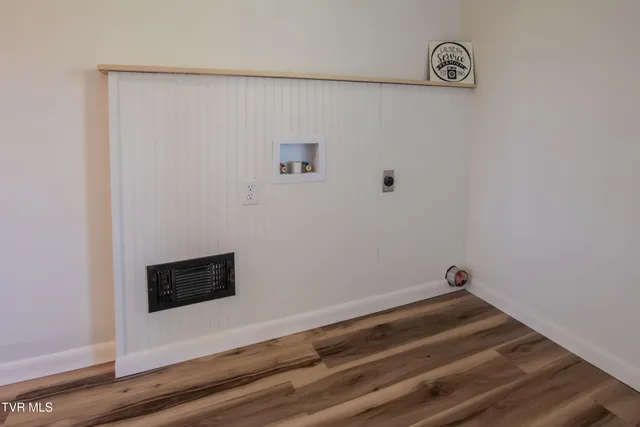 $349,900 | 334 Sinking Springs Road, Bristol, TN 37620