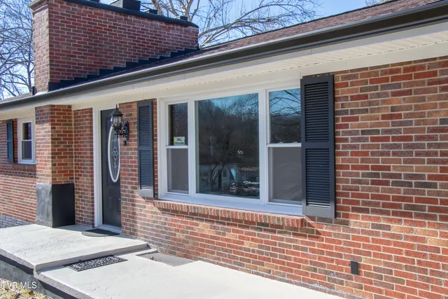 $349,900 | 334 Sinking Springs Road, Bristol, TN 37620