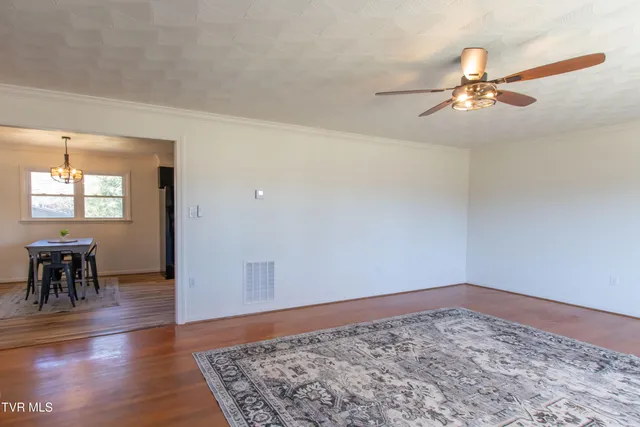 $349,900 | 334 Sinking Springs Road, Bristol, TN 37620