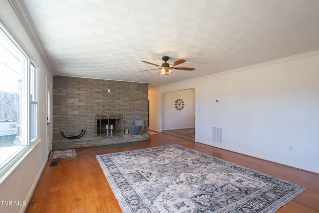 $349,900 | 334 Sinking Springs Road, Bristol, TN 37620