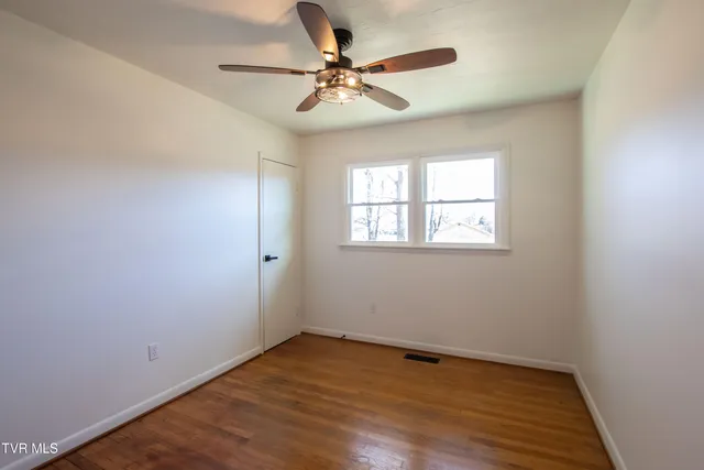 $349,900 | 334 Sinking Springs Road, Bristol, TN 37620