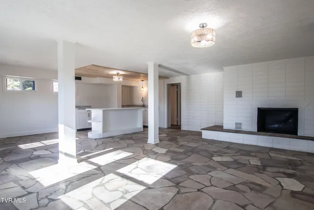 $349,900 | 334 Sinking Springs Road, Bristol, TN 37620