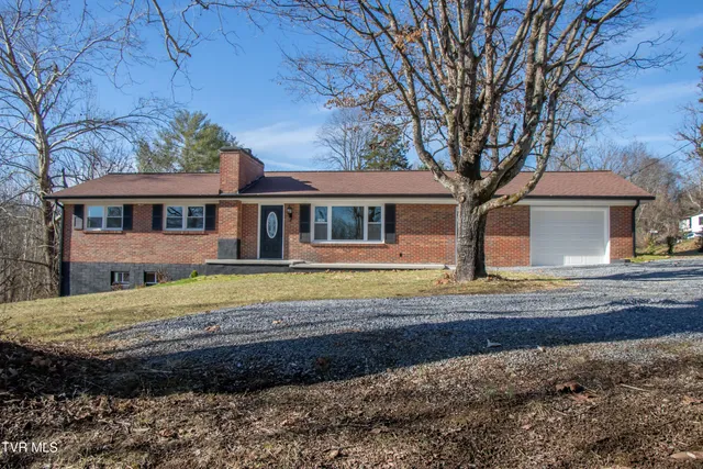 $349,900 | 334 Sinking Springs Road, Bristol, TN 37620