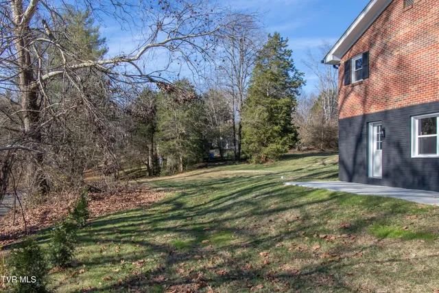 $349,900 | 334 Sinking Springs Road, Bristol, TN 37620