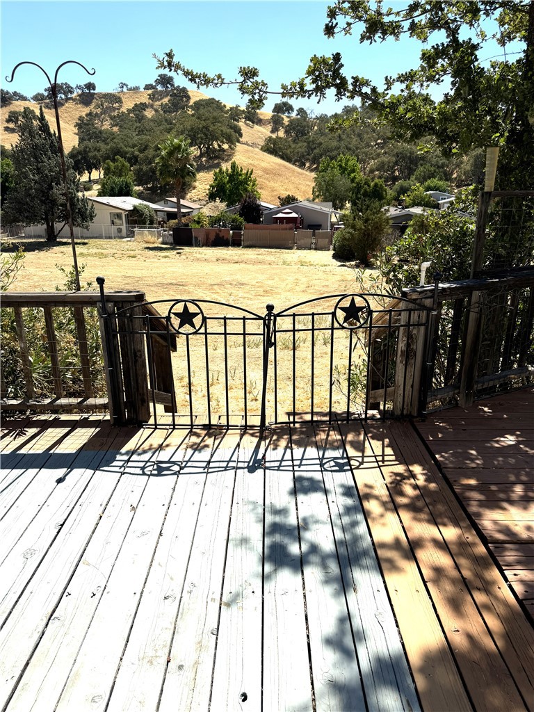 4190 Hackney Way Paso Robles, CA 93446 - Photo 37 of 40 a view of balcony with wooden floor