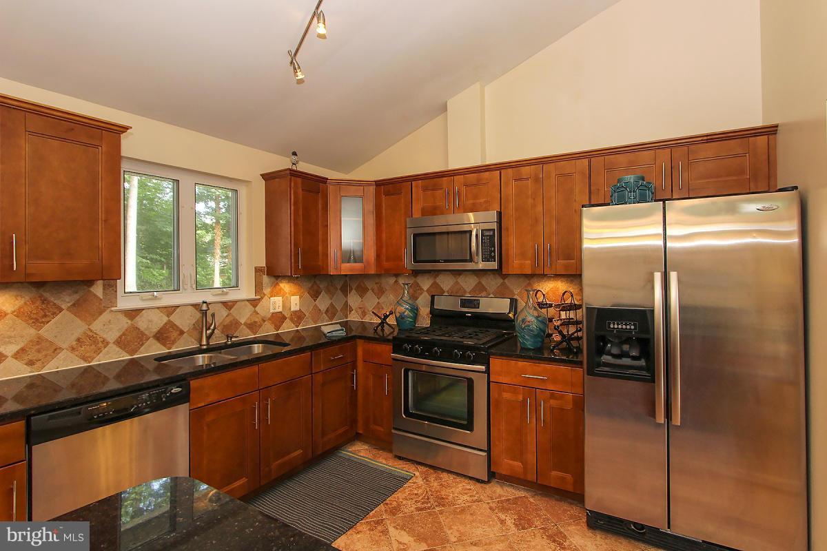 8904 Victoria Road Springfield, VA 22151 - Photo 13 of 30 Kitchen