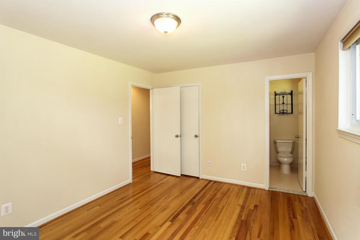8904 Victoria Road Springfield, VA 22151 - Photo 20 of 30 Bedroom (Master)