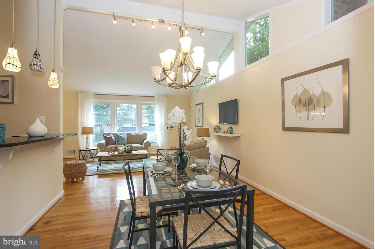8904 Victoria Road Springfield, VA 22151 - Photo 10 of 30 Dining Room