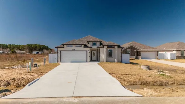 $1,800 | 208 Road 5714 Cleveland Tx 77327, Cleveland, TX 77327