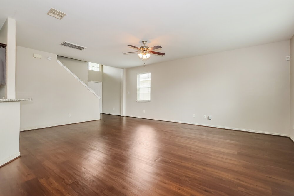 2802 Mesquite Ridge Drive Houston, TX 77073 - Photo 4 of 17