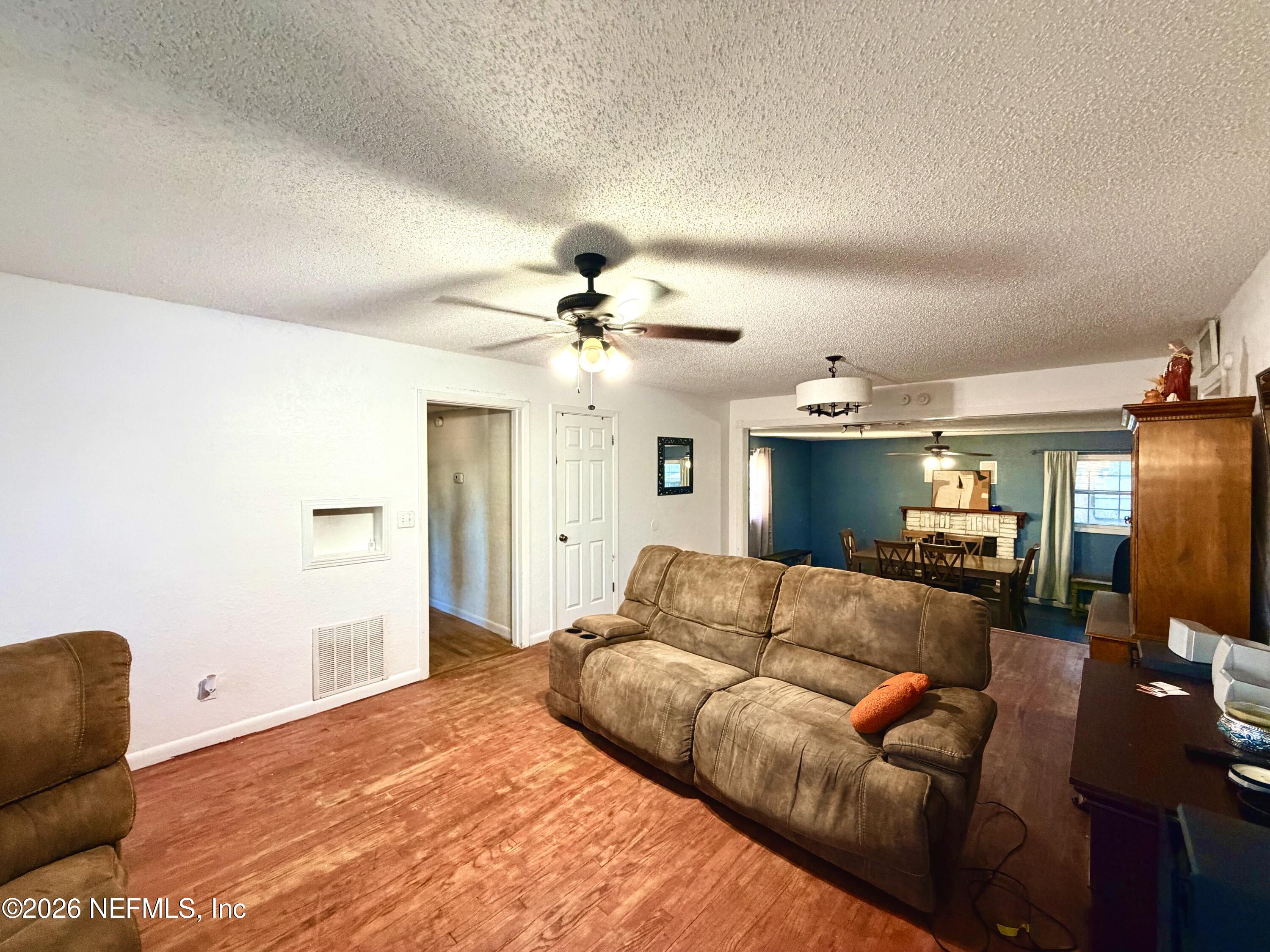 2434 Ligustrum Road Jacksonville, FL 32211 - Photo 3 of 23 IMG_9949