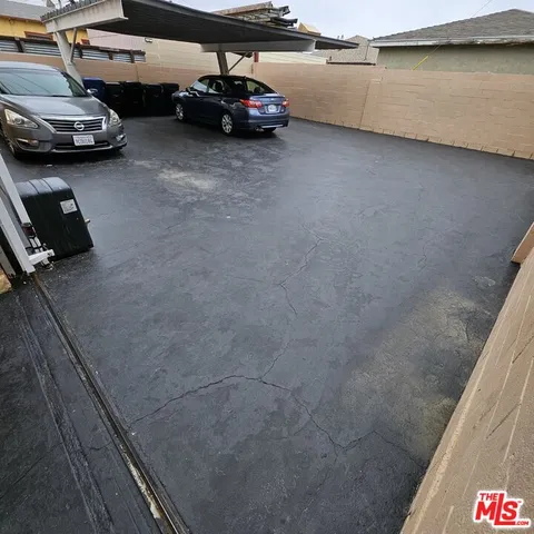 $2,700 | 1211 West 85th Street, Unit 3, Los Angeles, CA 90044