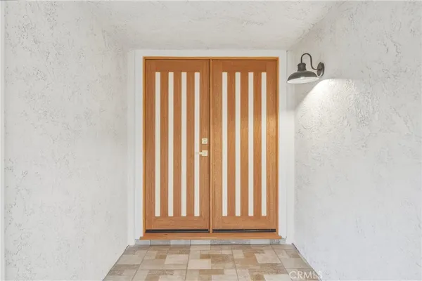 $2,299,000 | 15335 Seine Circle, Irvine, CA 92604