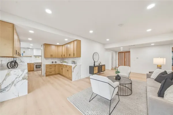 $2,299,000 | 15335 Seine Circle, Irvine, CA 92604