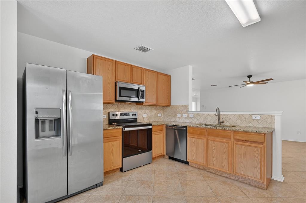 1312 Riviera Drive Princeton, TX 75407 - Photo 10 of 33