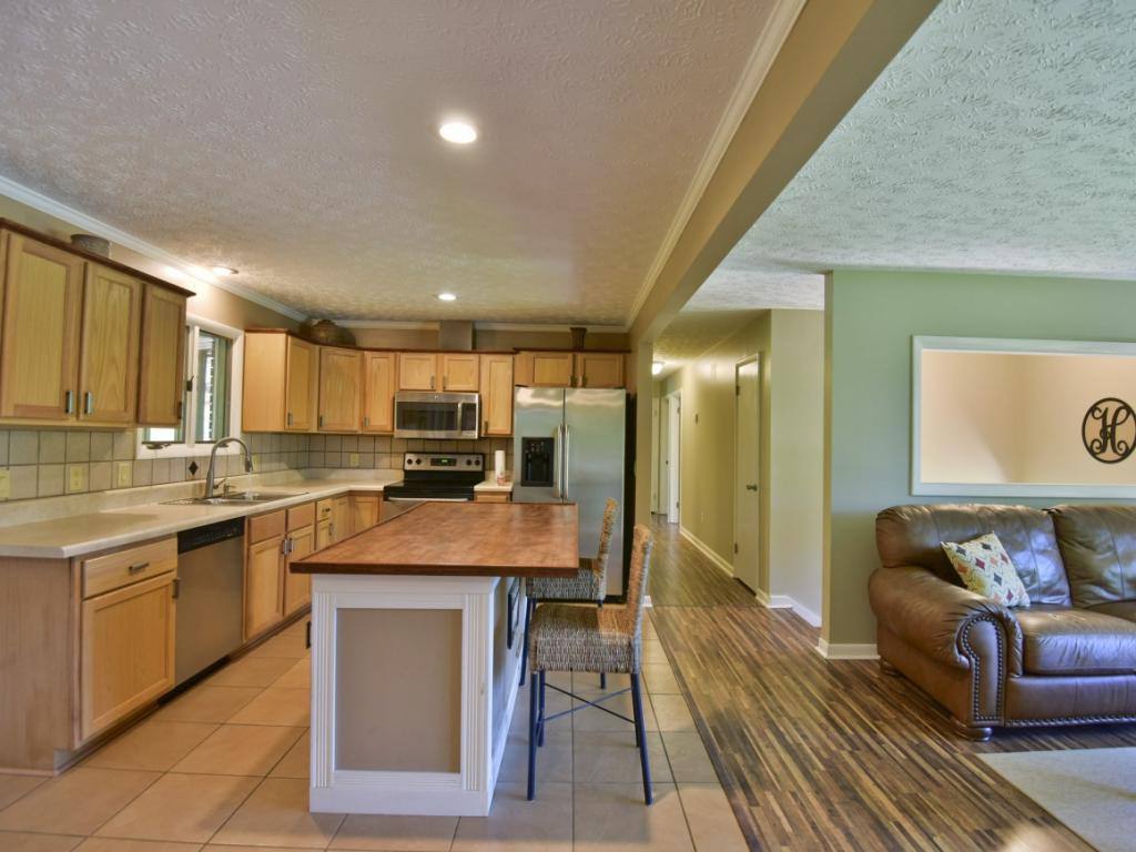 5110 Springview Street Kingsport, TN 37664 - Photo 3 of 36 Photo 3