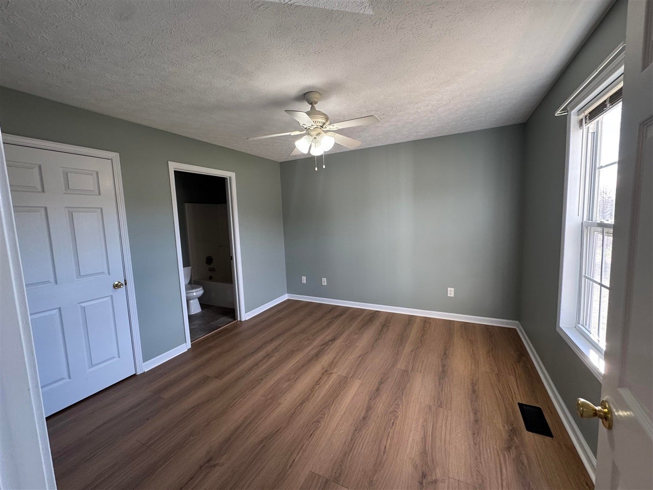 190 R Jones Road Scottsville, KY 42164 - Photo 8 of 19 Gallery Image 8